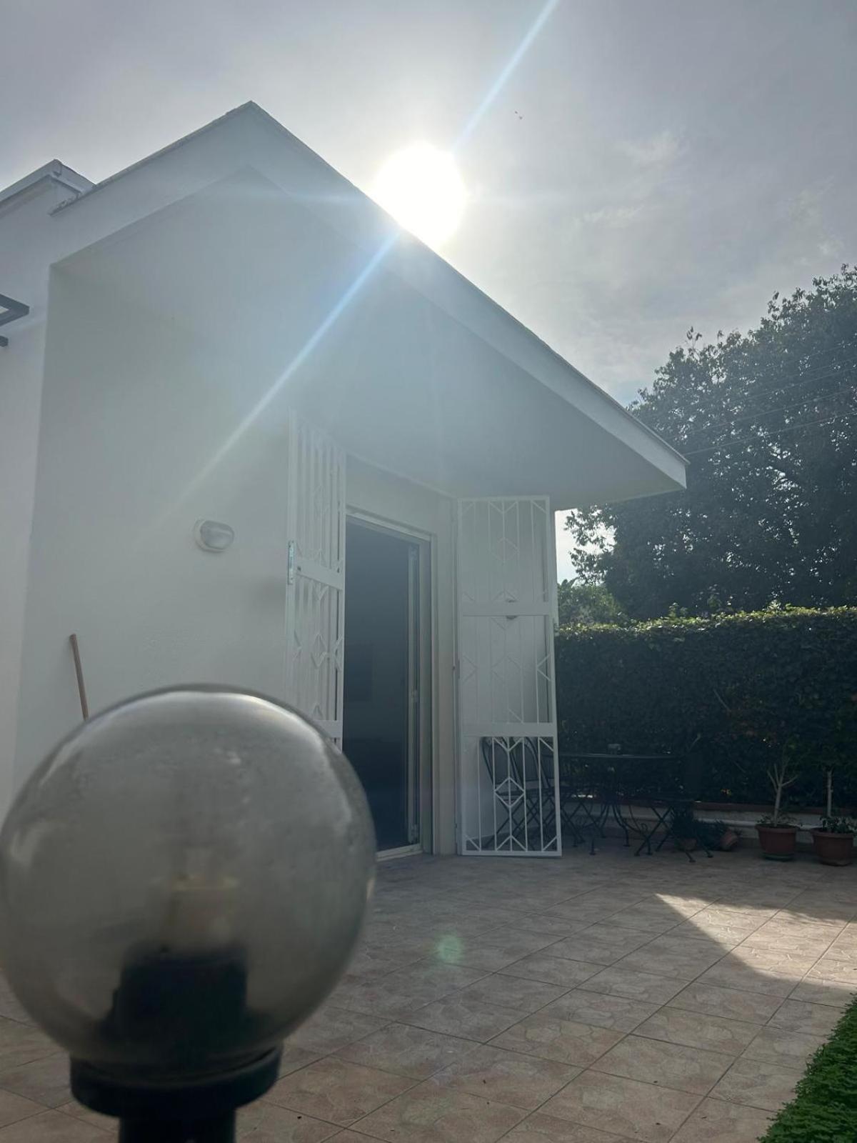 La Bianca Villa *